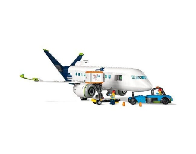 LEGO®City: Passenger Airplane (60367) - Image 3