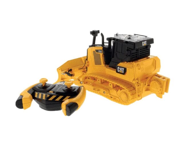Carrera CAT R/C Car: Track Type Tractor  (B/O) - 1:35 (37023002)