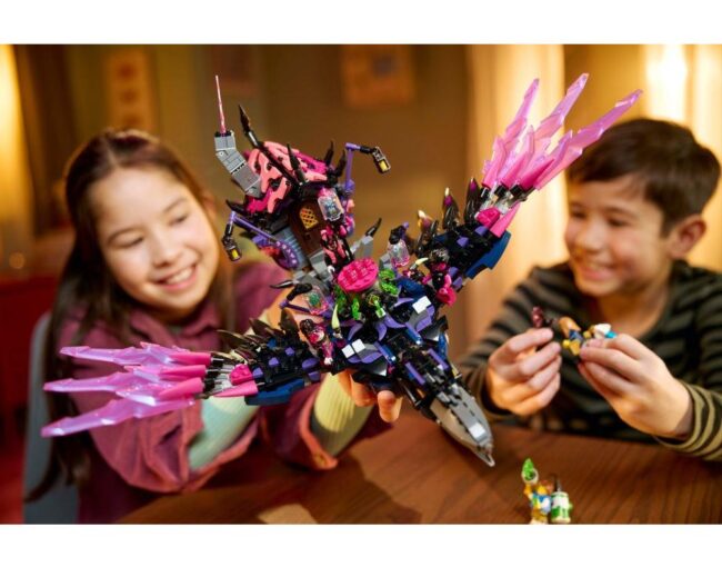 LEGO® DREAMZzz™: The Never Witch’s Midnight Raven (71478) - Image 2