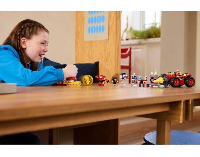 LEGO® Sonic the Hedgehog™: Super Sonic vs. Egg Drillster (76999) - Image 3