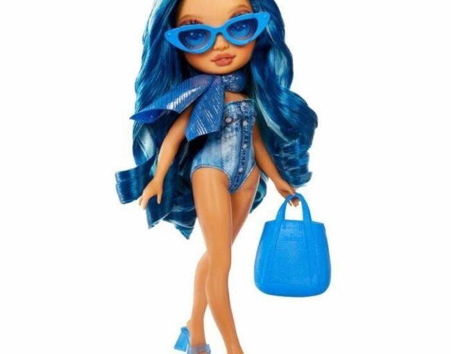 MGA Rainbow High: Swim & Style Fashion Doll- Skyler Bradshaw (Blue) Doll (507307-EUC) - Image 2