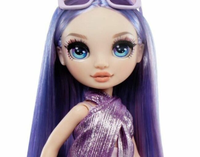 MGA Rainbow High: Swim & Style Fashion - Violet Willow (Purple) Doll (507314-EUC) - Image 3