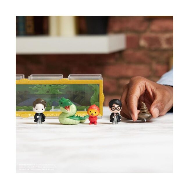 Spin Master Harry Potter: Micro Magical Moments - Tom Riddle/The Basilisk/Fawkes/Harry Potter Mini Figures 5Pack (6068622) - Image 3