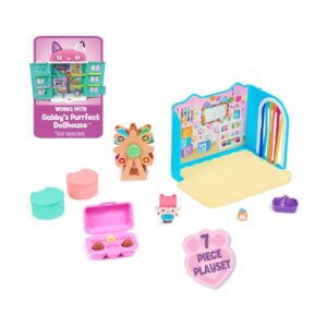 Spin Master Gabbys Dollhouse: Baby Box Craft-a-riffic Room  - Deluxe Room Set (20145702)