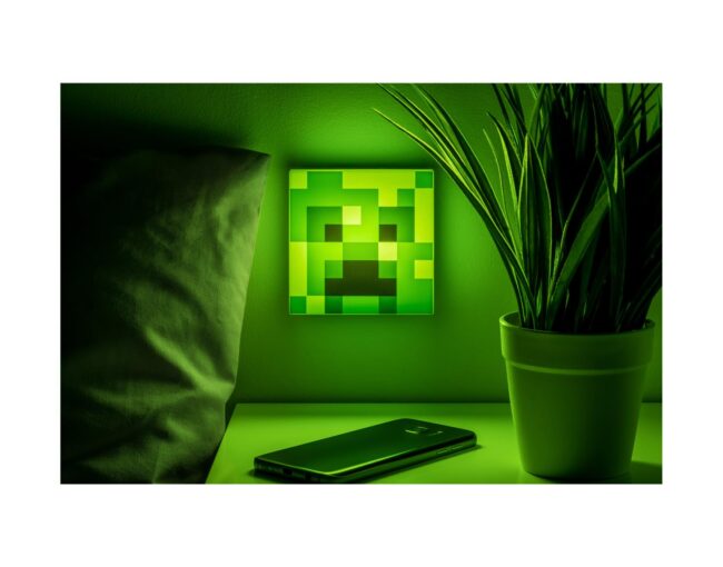 Paladone: Minecraft - Creeper Night Light (PP11396MCF) - Image 3