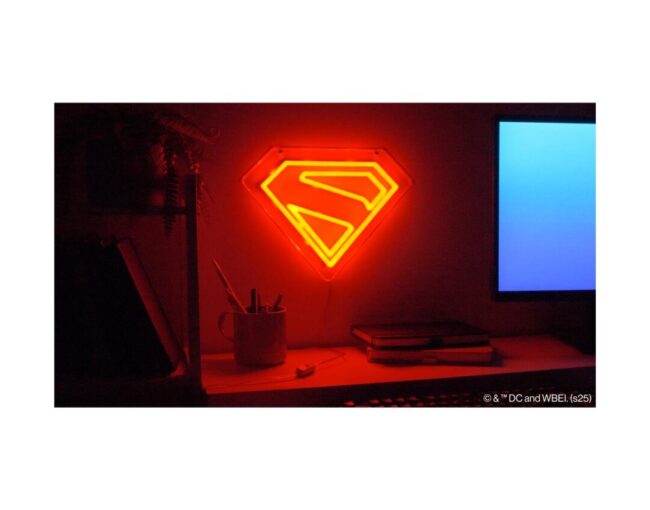 Paladone: DC Superman - Wall Mountable LED Neon Light (PP14478SMTVN) - Image 2