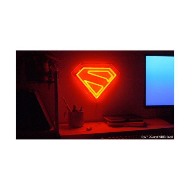 Paladone: DC Superman - Wall Mountable LED Neon Light (PP14478SMTVN) - Image 2