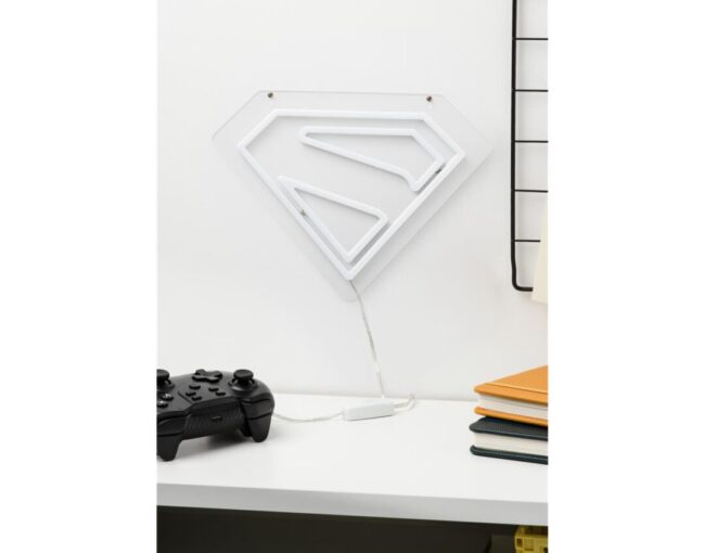 Paladone: DC Superman - Wall Mountable LED Neon Light (PP14478SMTVN) - Image 3