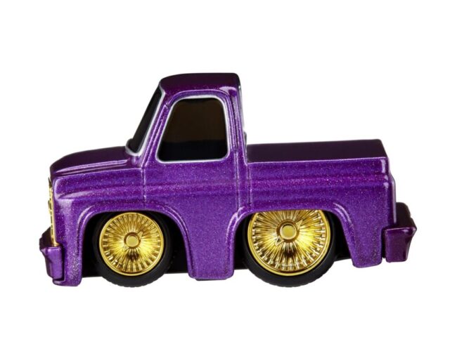 MGA CarTuned™:Series 1 - 1987 Chevy C10 (Custom - Purple) for Sidekick (513773)
