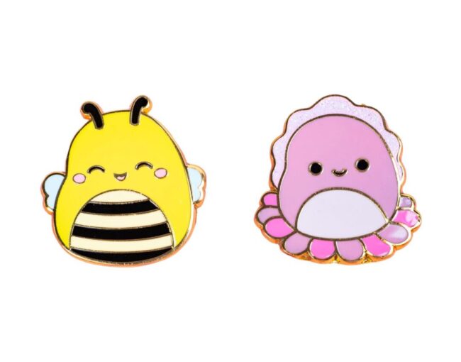 Fizz Squishmallows - Sunny & Auggie Pin Badges x 2 CDU (350162)