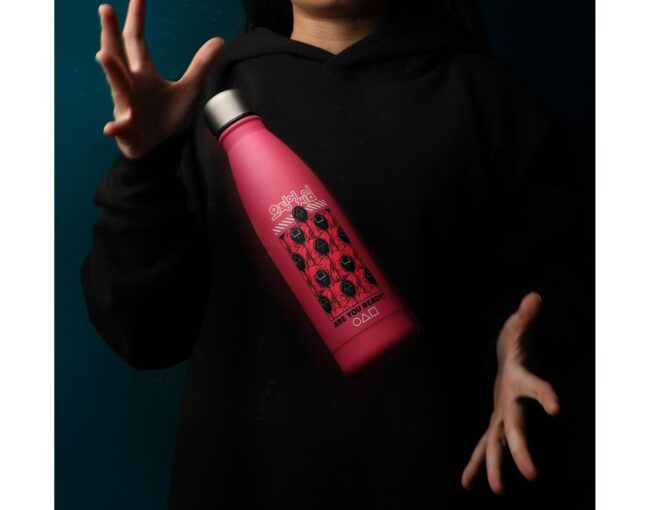 Cinereplicas TV Series: Netflix Squid Game - Squid Game Guards Water Bottle (CR4043) - Image 2