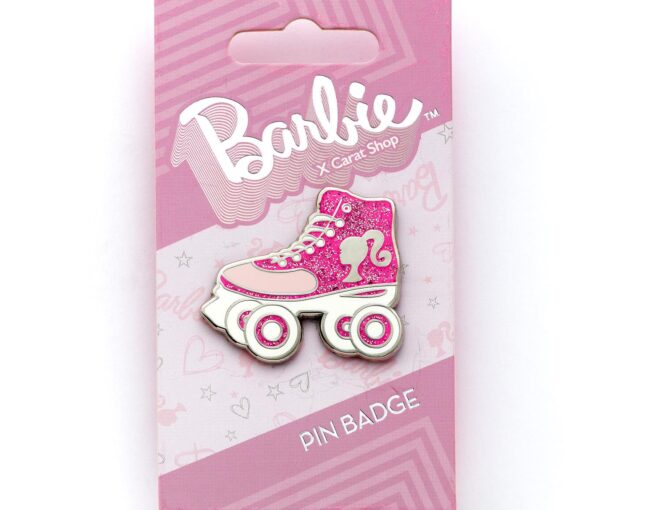 Carat Shop Barbie - Roller Skate Pin Badge (BMPB0001) - Image 2