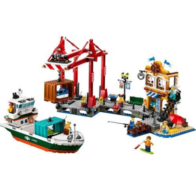 LEGO® My City: Seaside Harbor with Cargo Ship (60422) - Image 3